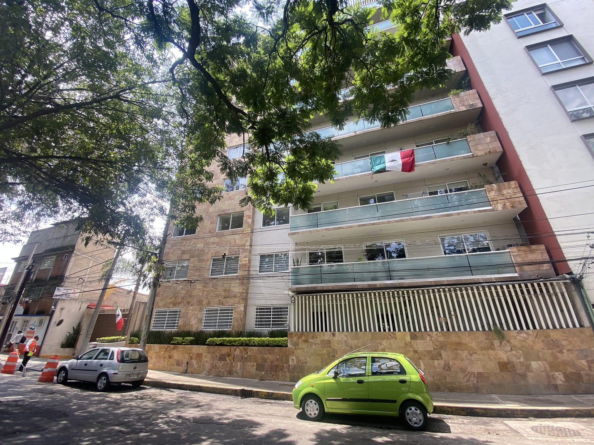 VENTA AMPLIO DEPARTAMENTO CON AMENIDADES DIVISIÓN DEL NORTE REAL